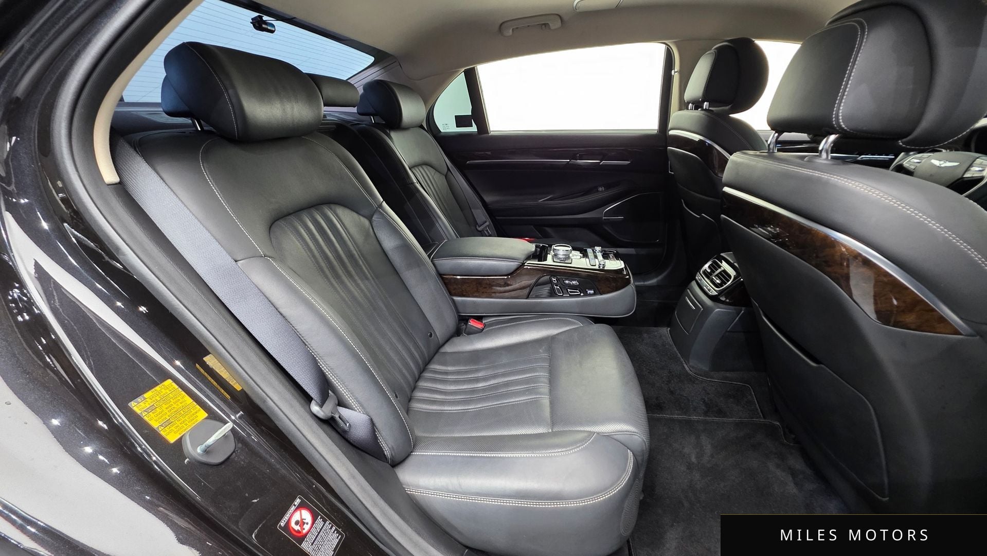 Genesis G90 2019 — миниатюра 19