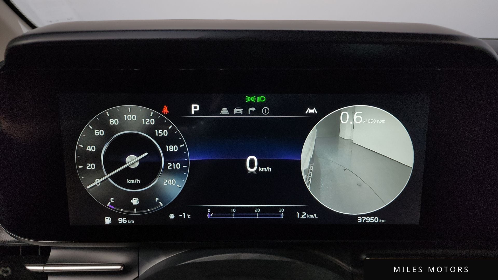 Kia Carnival 2023 — миниатюра 8