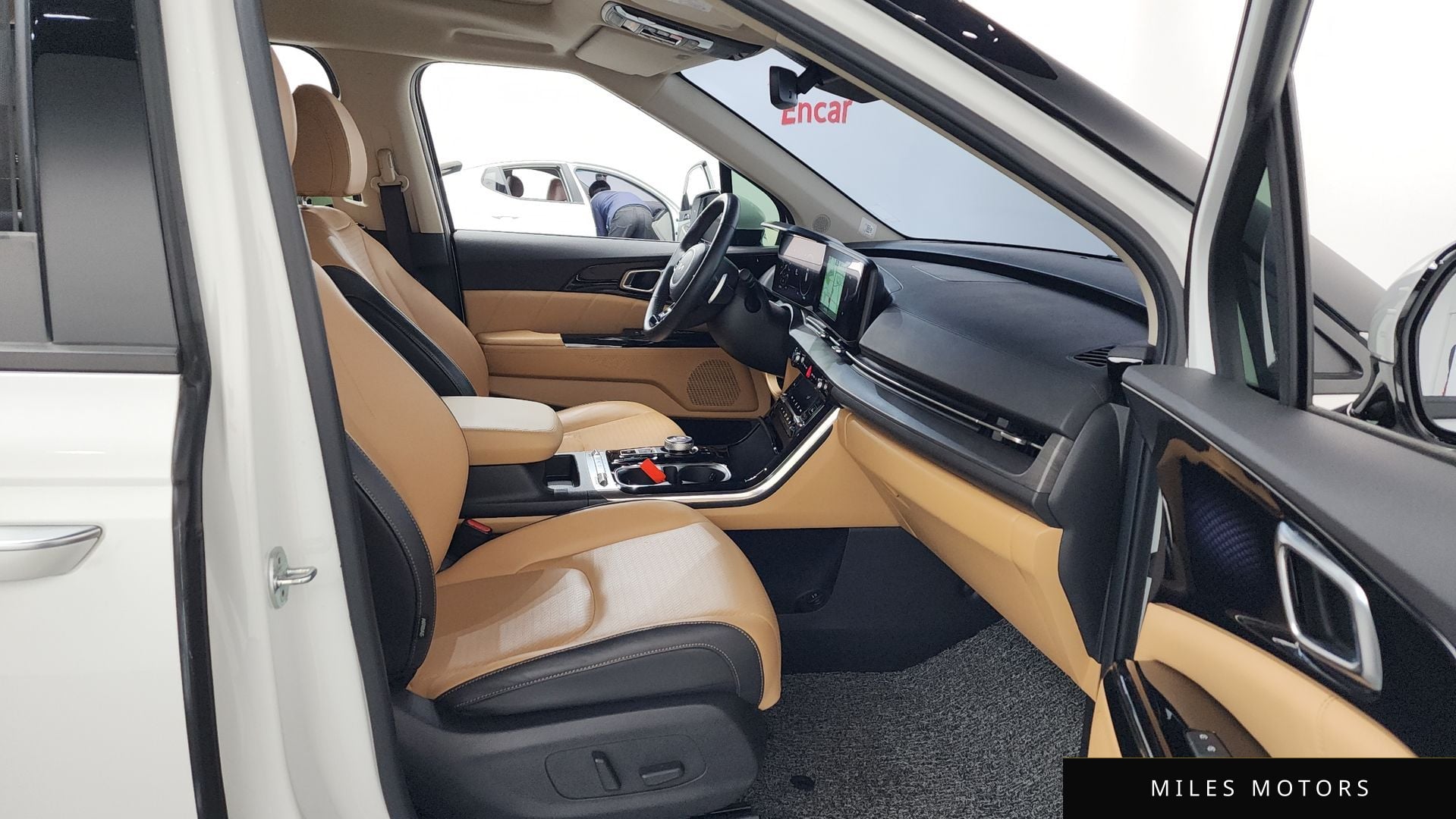 Kia Carnival 2023 — миниатюра 11