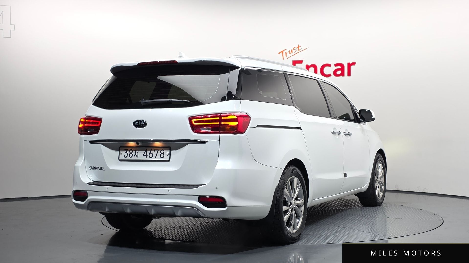 Kia Canival 2019 — миниатюра 2
