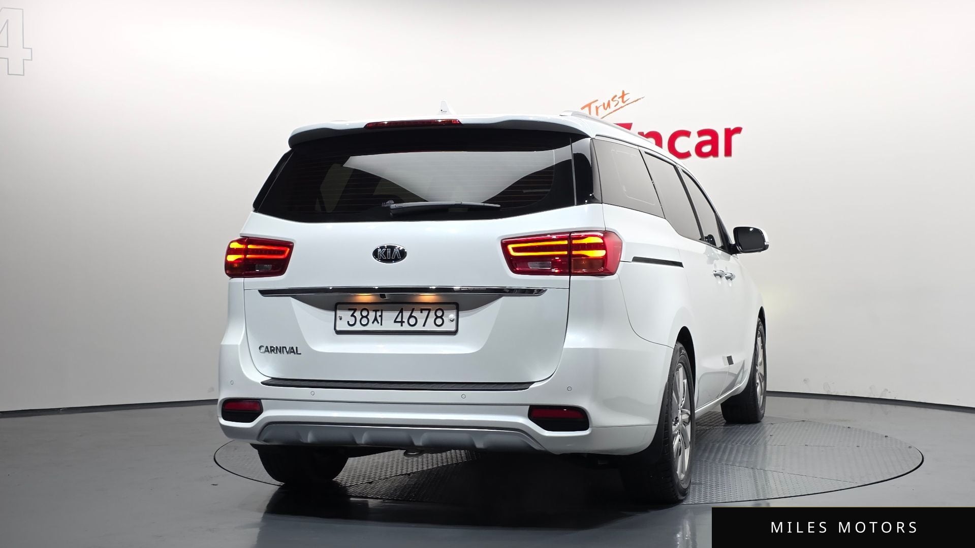 Kia Canival 2019 — миниатюра 4