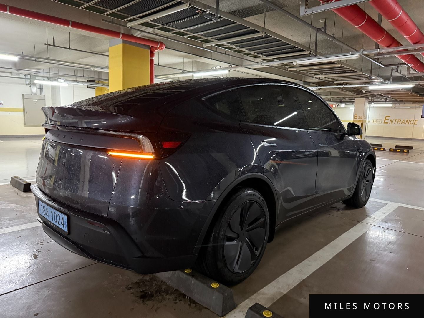 Tesla Model Y 2025 — миниатюра 6