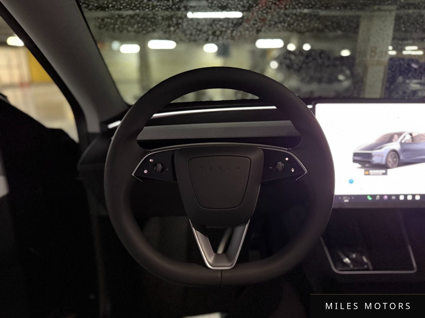 Tesla Model Y 2025 — миниатюра 7