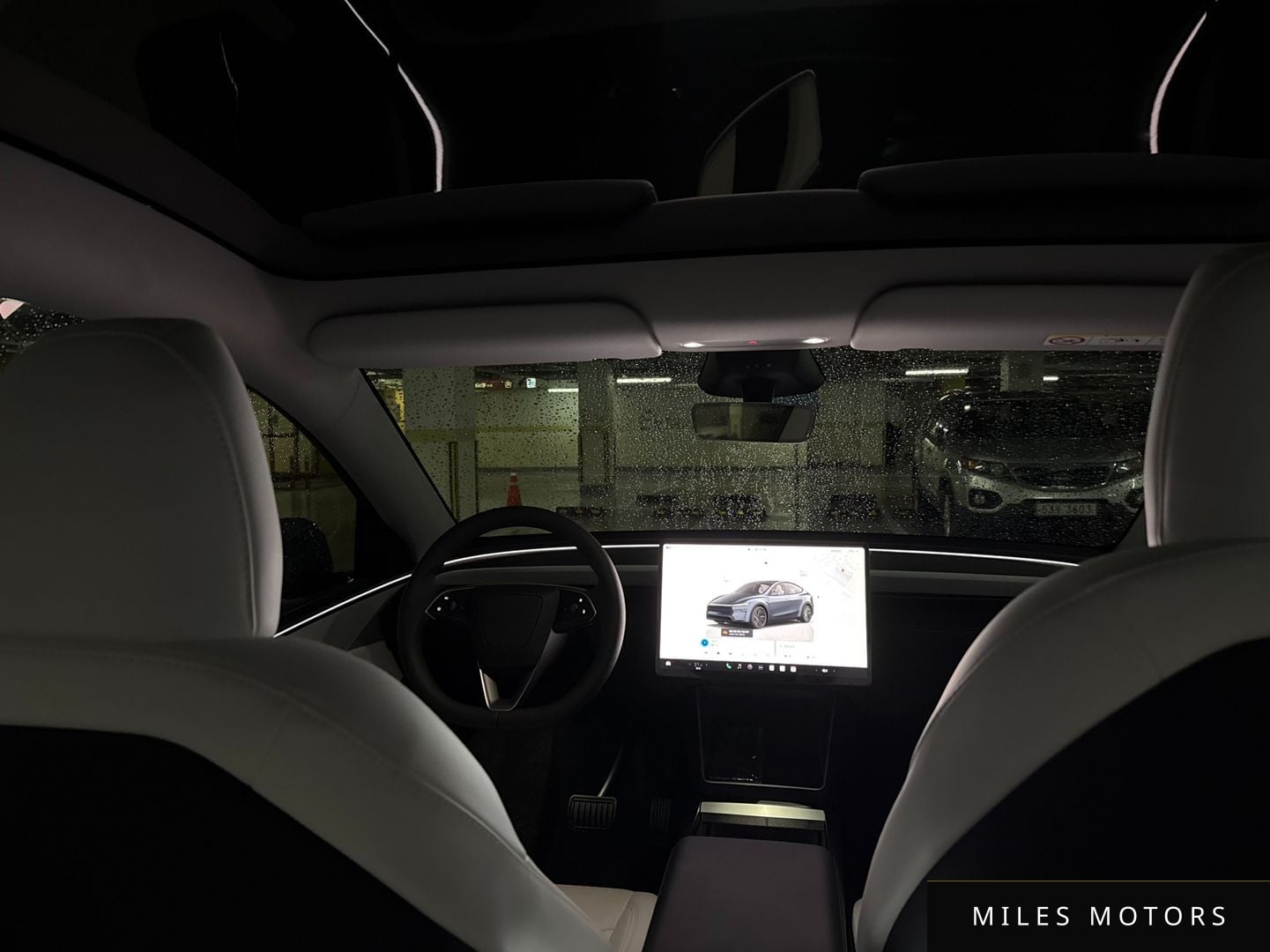 Tesla Model Y 2025 — миниатюра 8