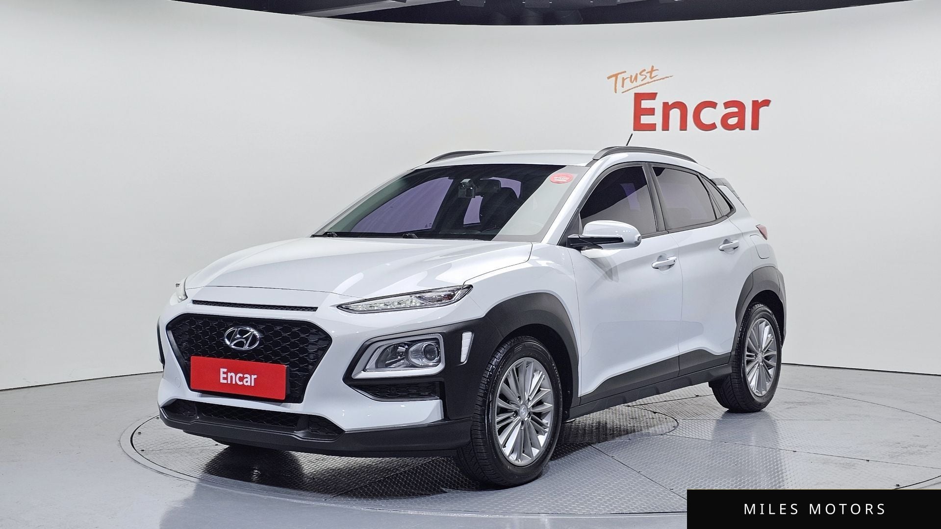 Hyundai Kona 2018 — фото 1 из 12