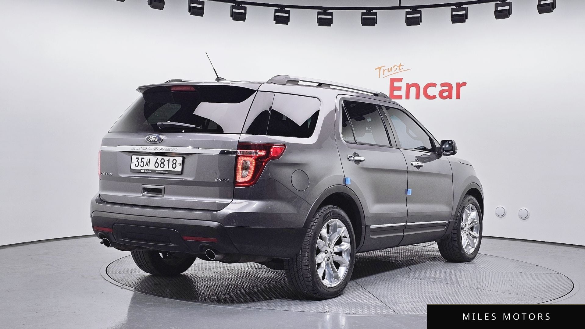 Ford Explorer 2014 — миниатюра 2