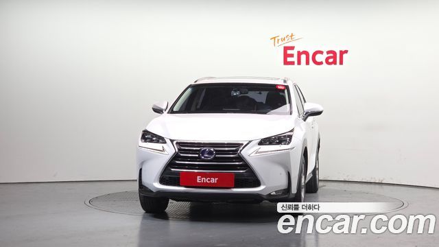 Лексус NX300h 2015 — миниатюра 3