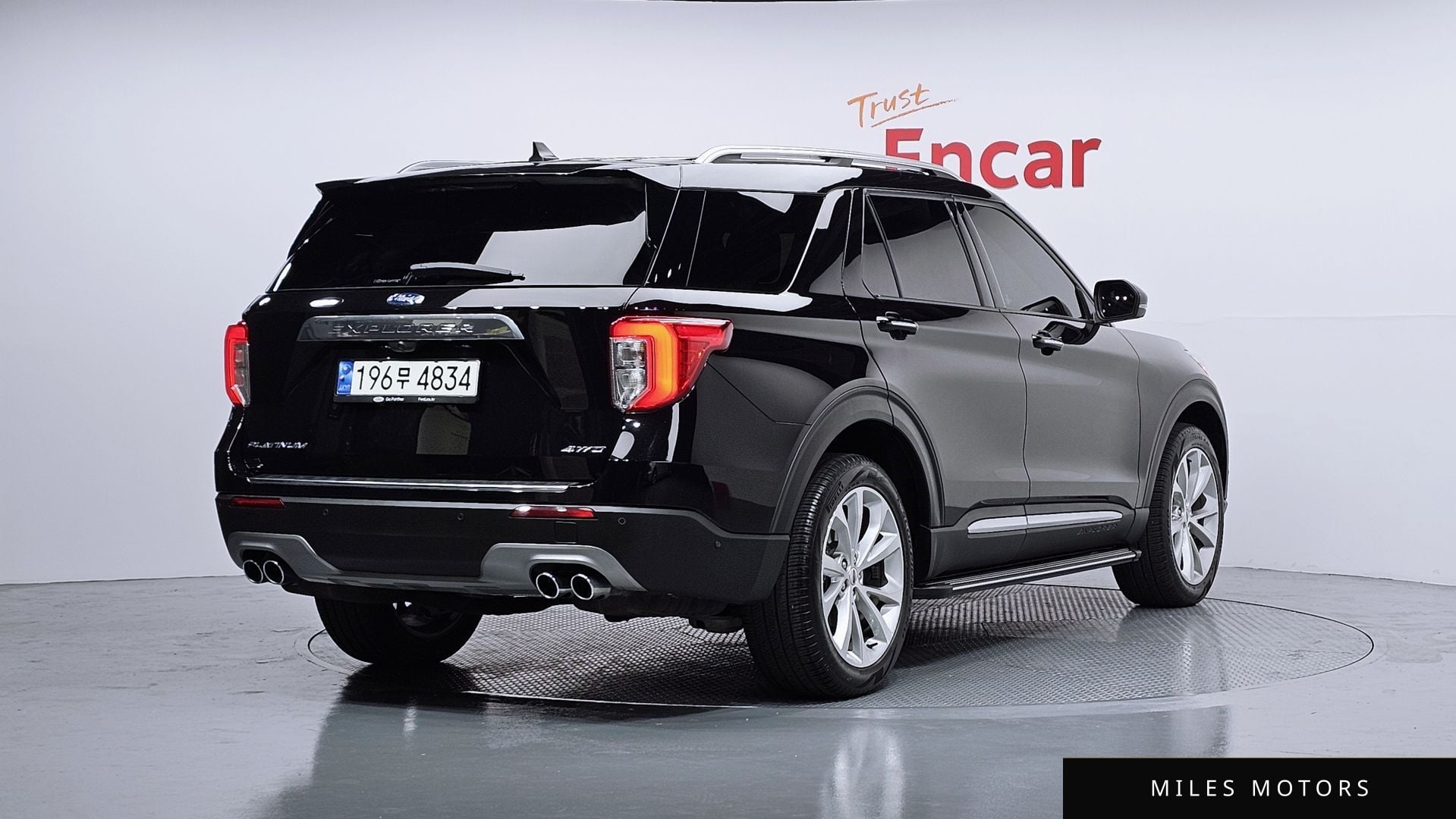 Ford Explorer 2023 — миниатюра 2