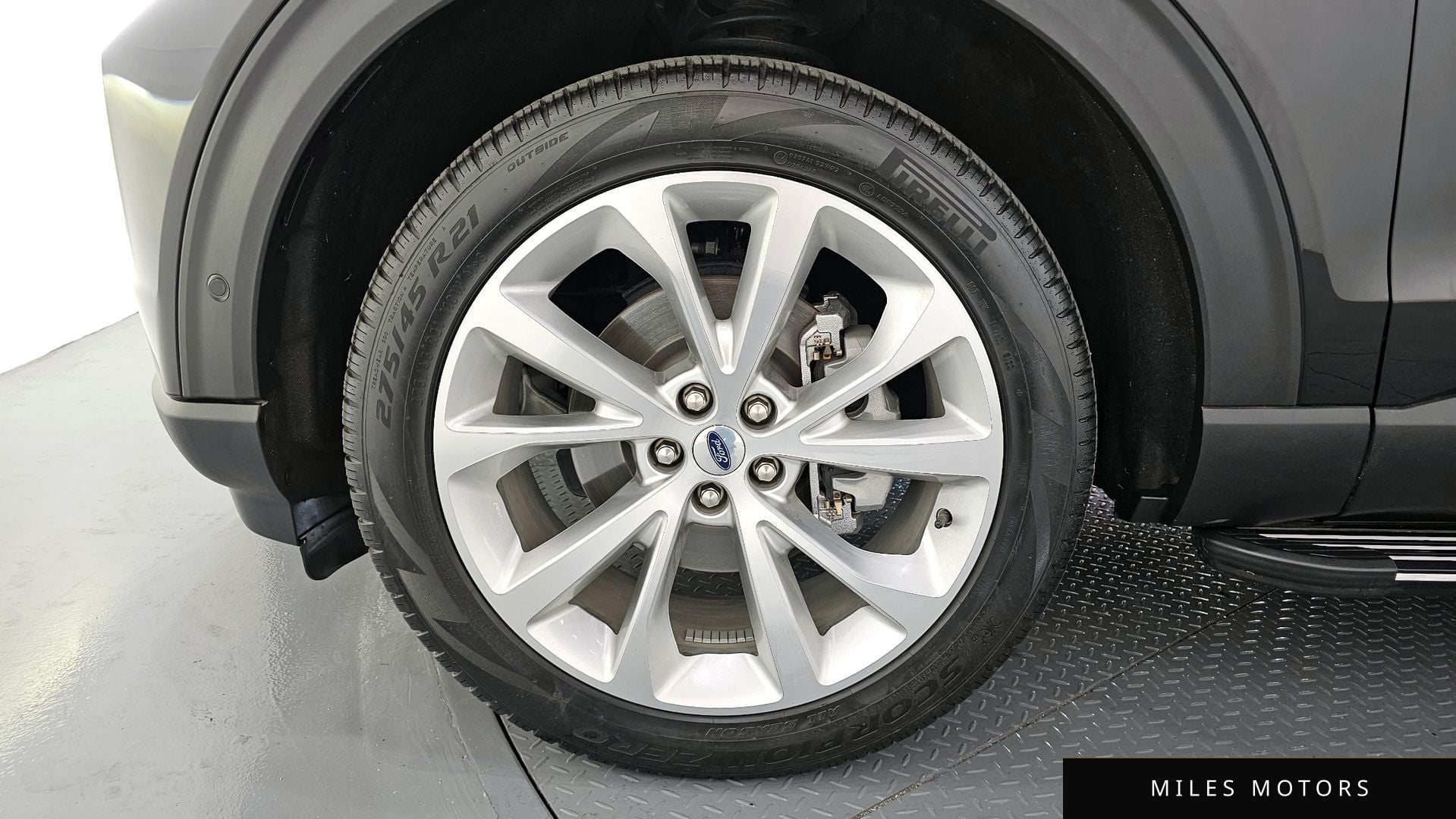 Ford Explorer 2023 — миниатюра 5