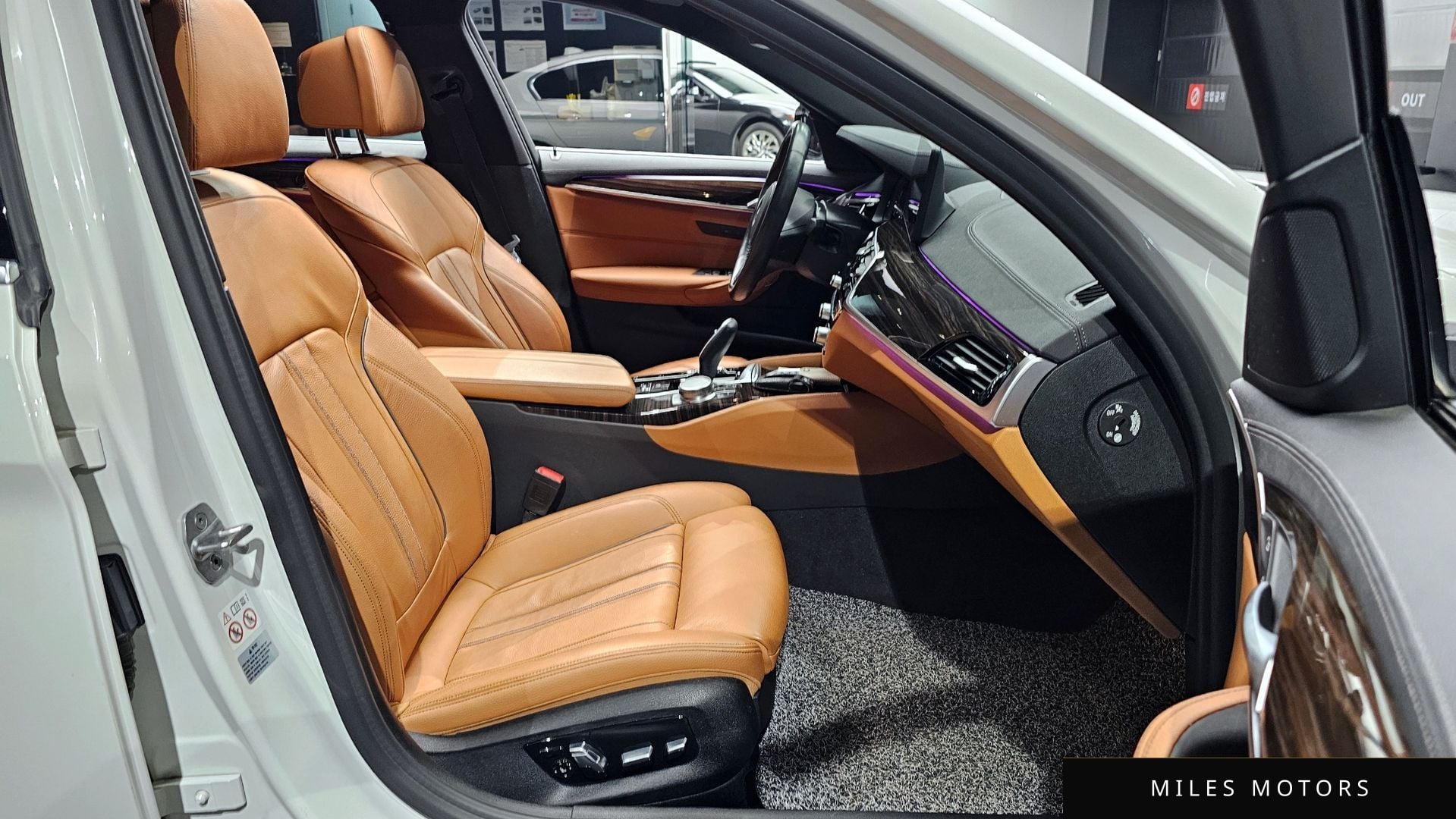 BMW 5 Series (G30) 2021 — миниатюра 10