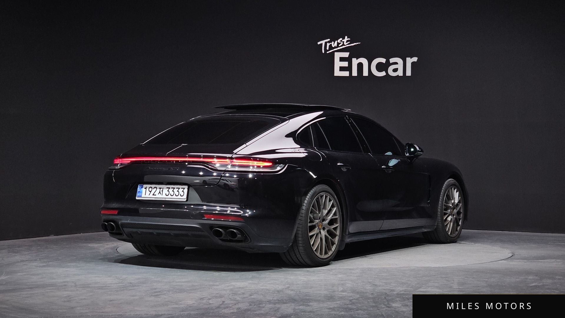 Porsche 파나메라 (971) 2023 — миниатюра 2