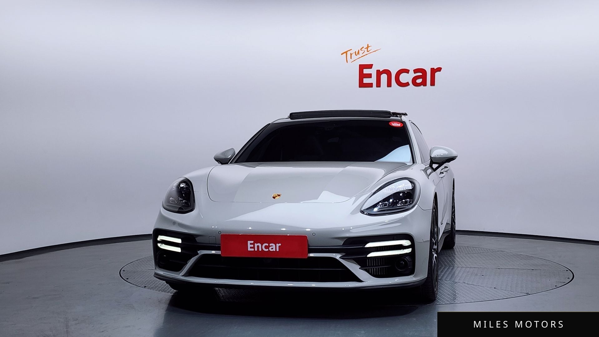 Porsche Panamera 2022 — миниатюра 3