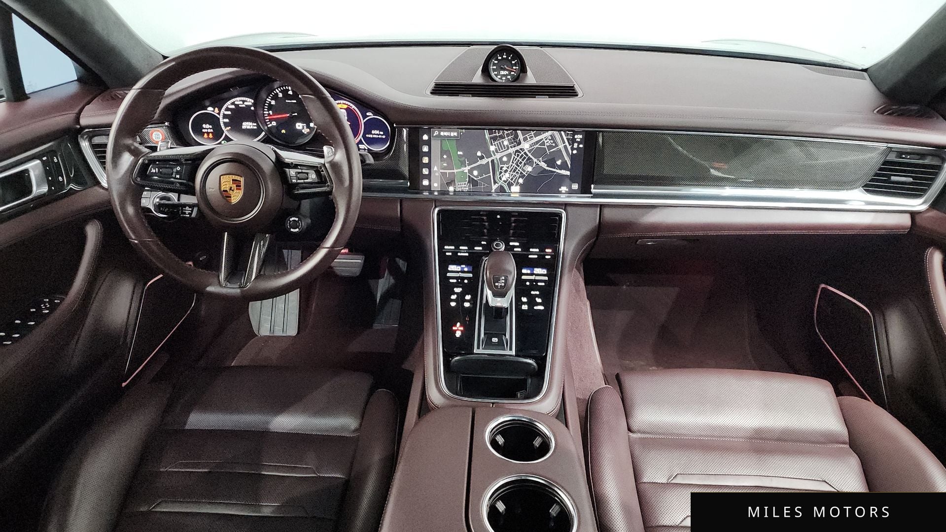 Porsche Panamera 2022 — миниатюра 7
