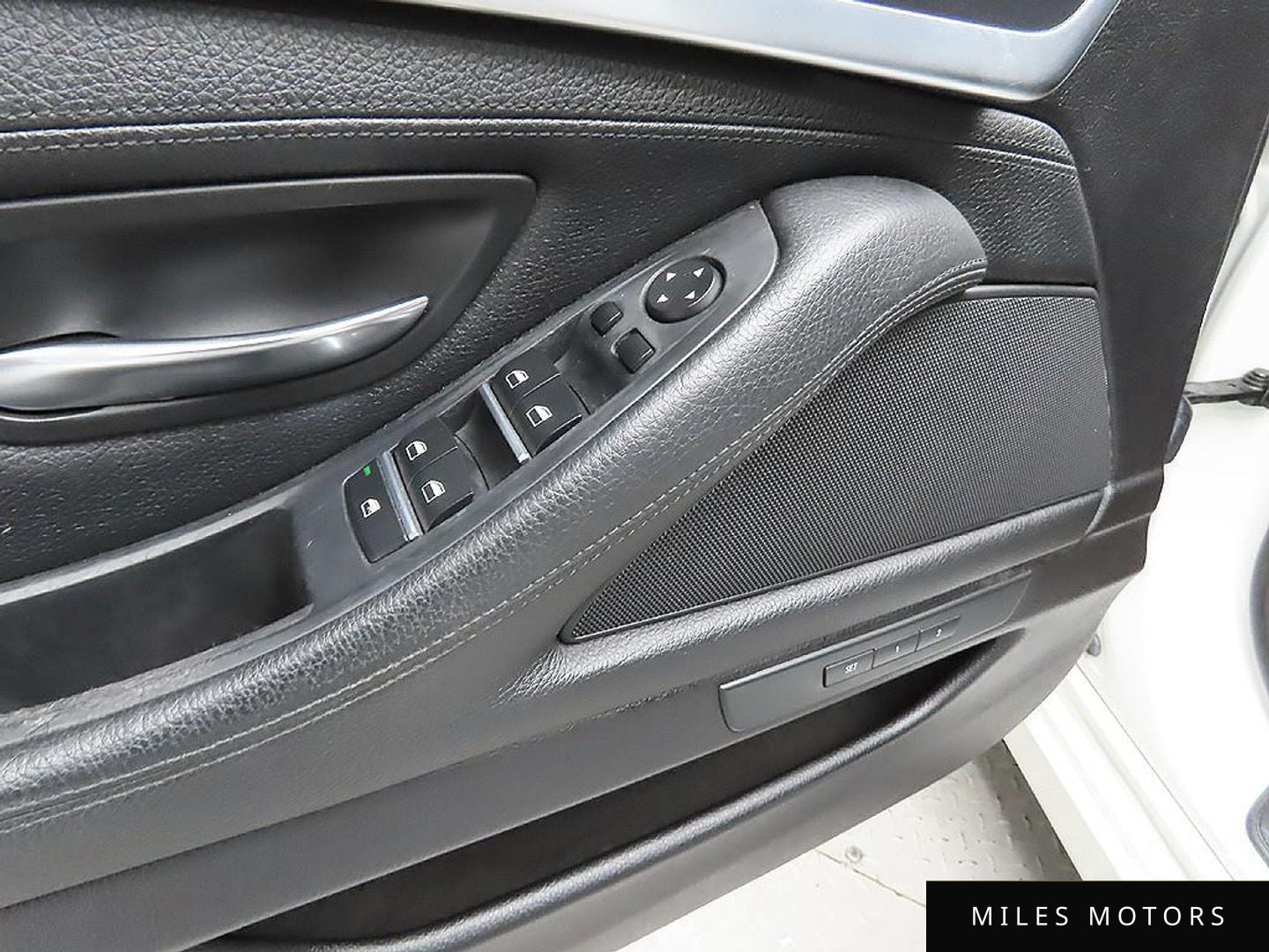BMW 5 Series (F10) 2015 — миниатюра 11