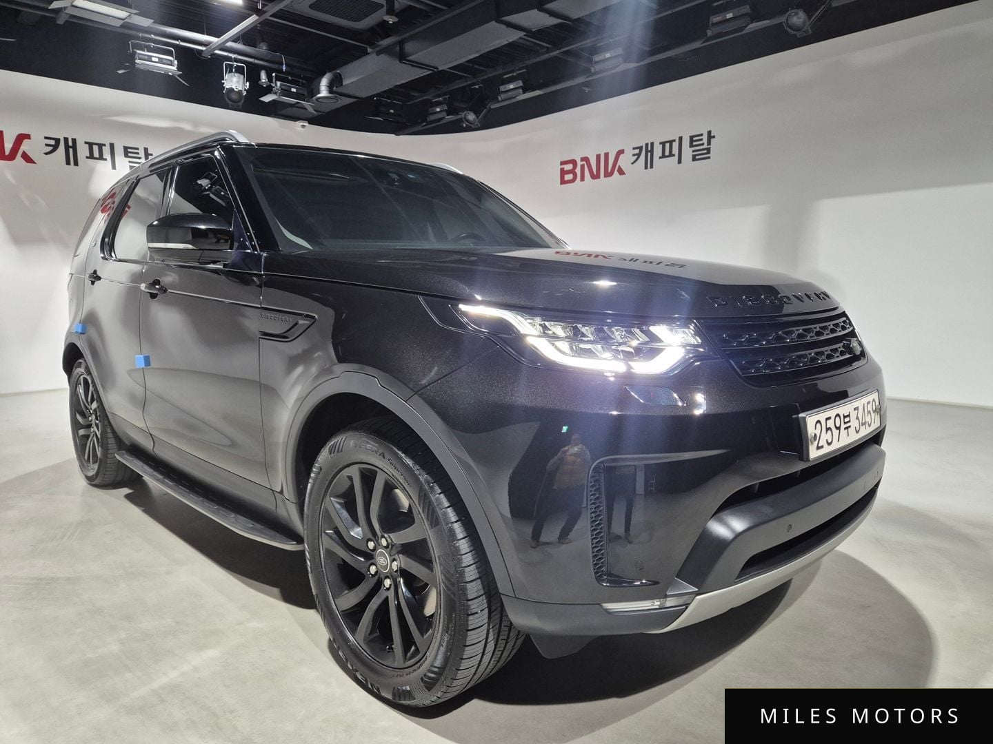 Land Rover Discovery 2017 — миниатюра 8