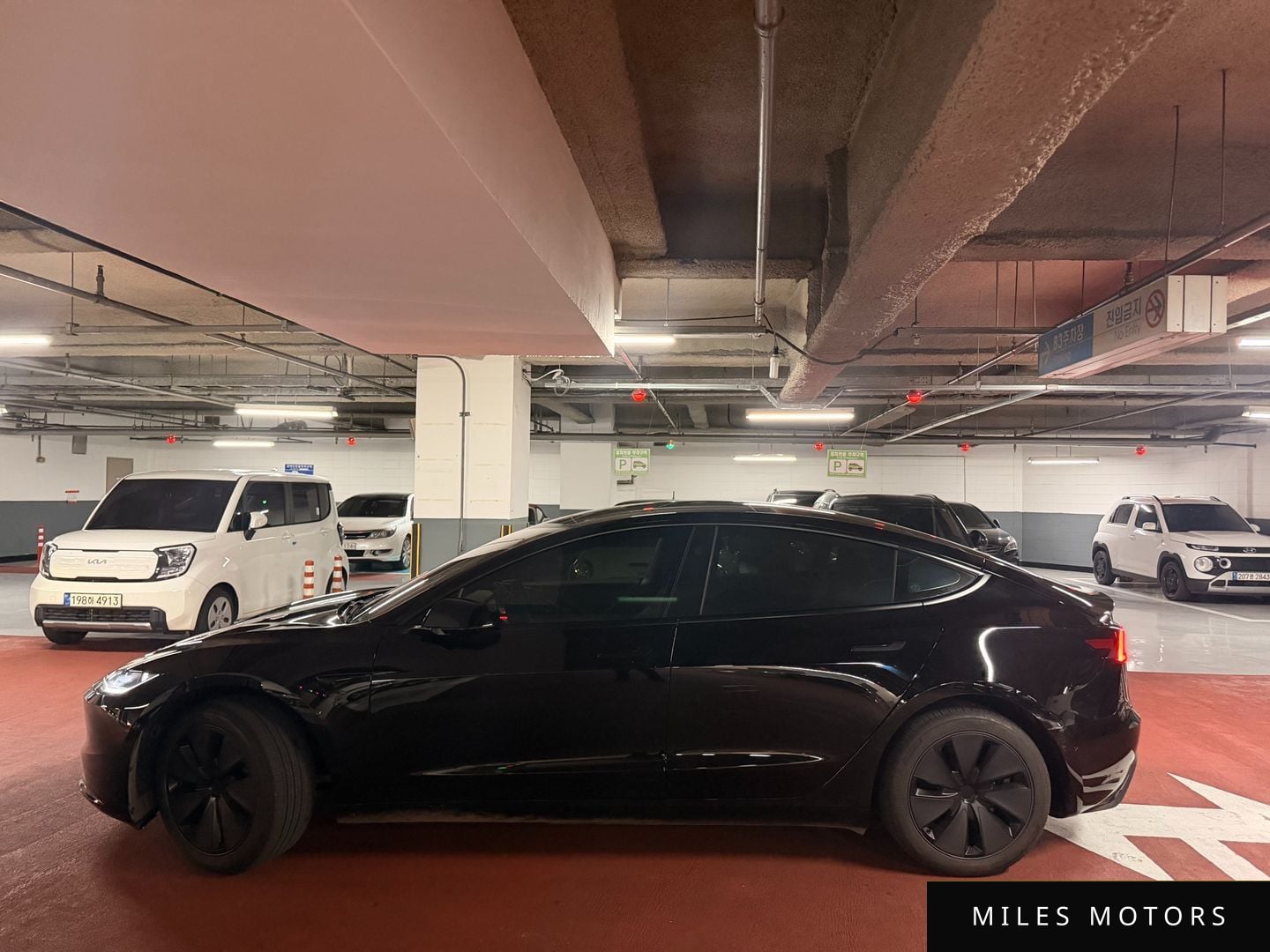 Tesla 모델 3 2024 — миниатюра 4