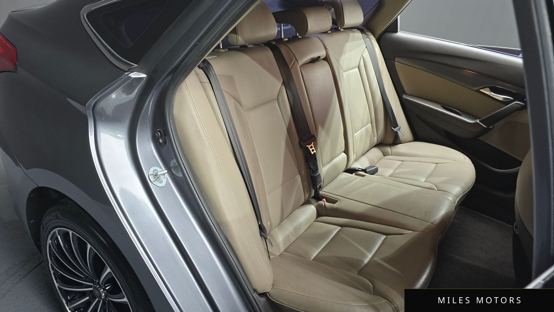 Hyundai i40 살룬 2012 — миниатюра 12