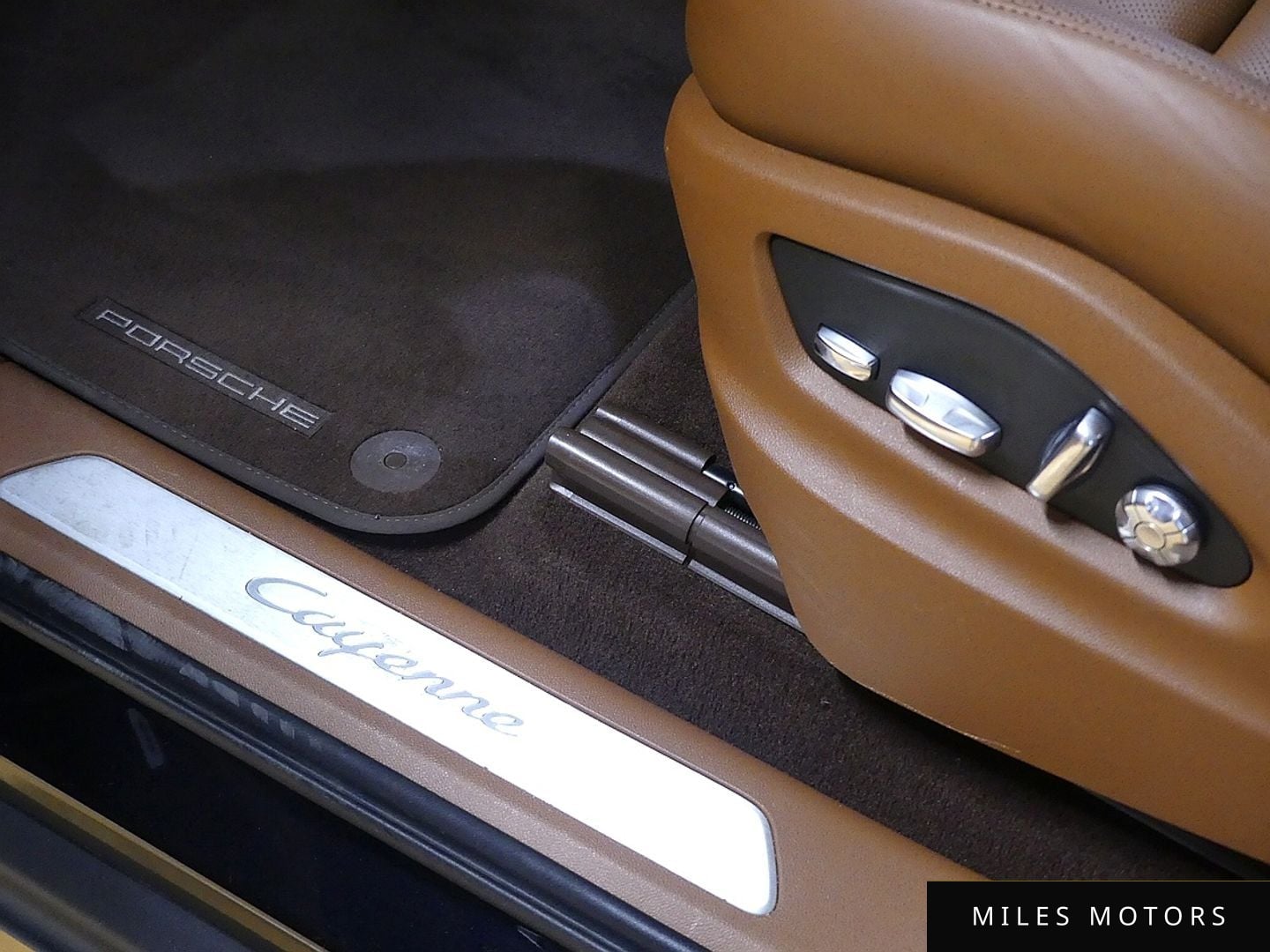 Porsche 카이엔 (PO536) 2021 — миниатюра 13
