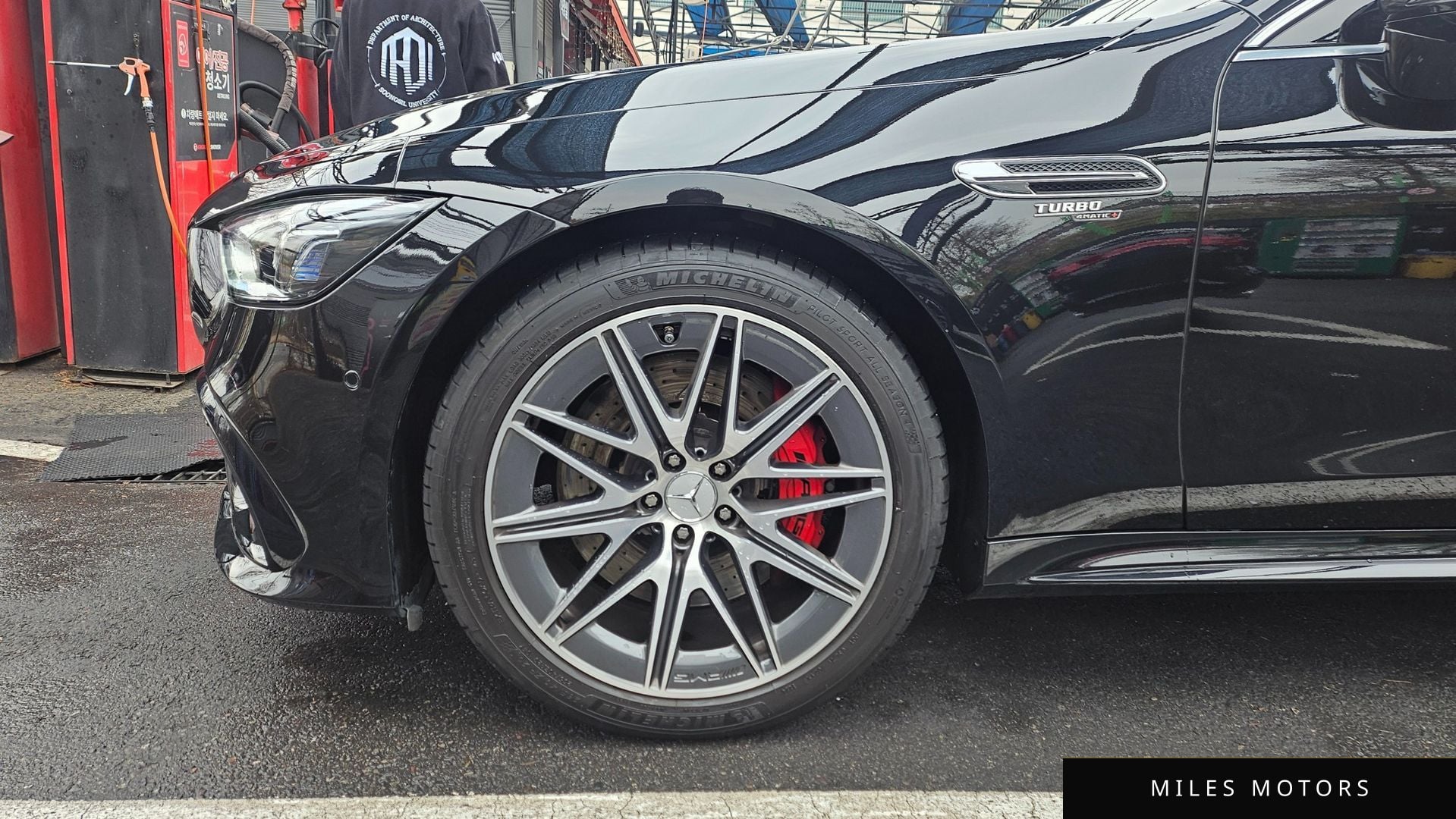Mercedes-Benz AMG GT 2023 — миниатюра 18