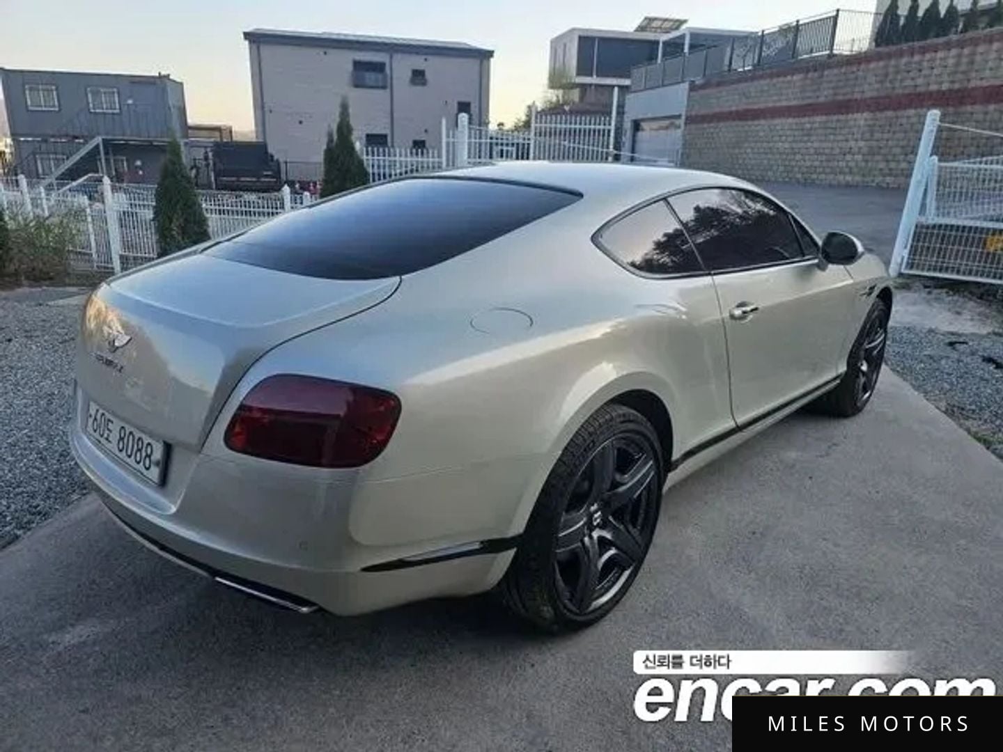 Bentley 컨티넨탈 GT 2012 — миниатюра 5