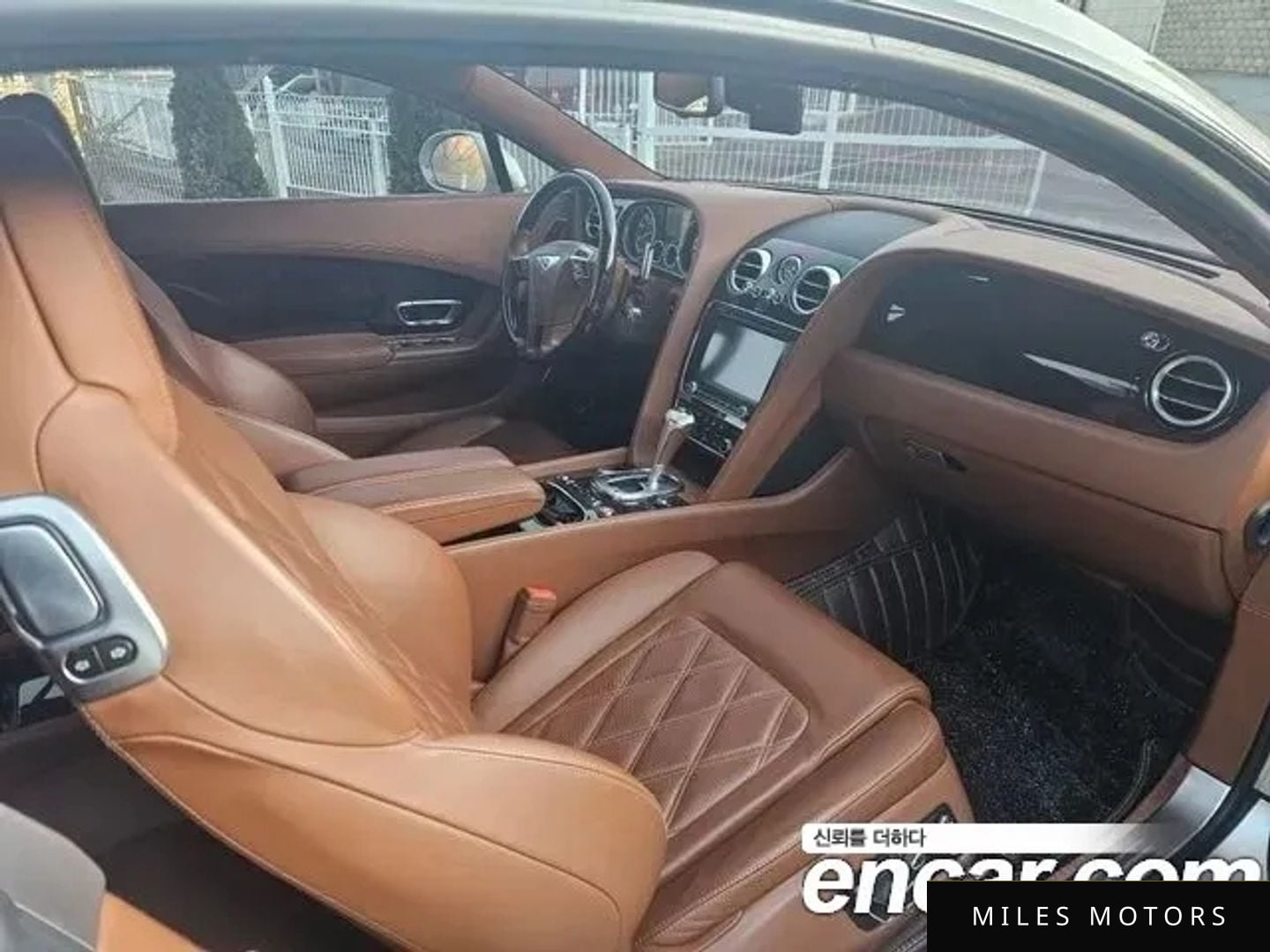 Bentley 컨티넨탈 GT 2012 — миниатюра 6