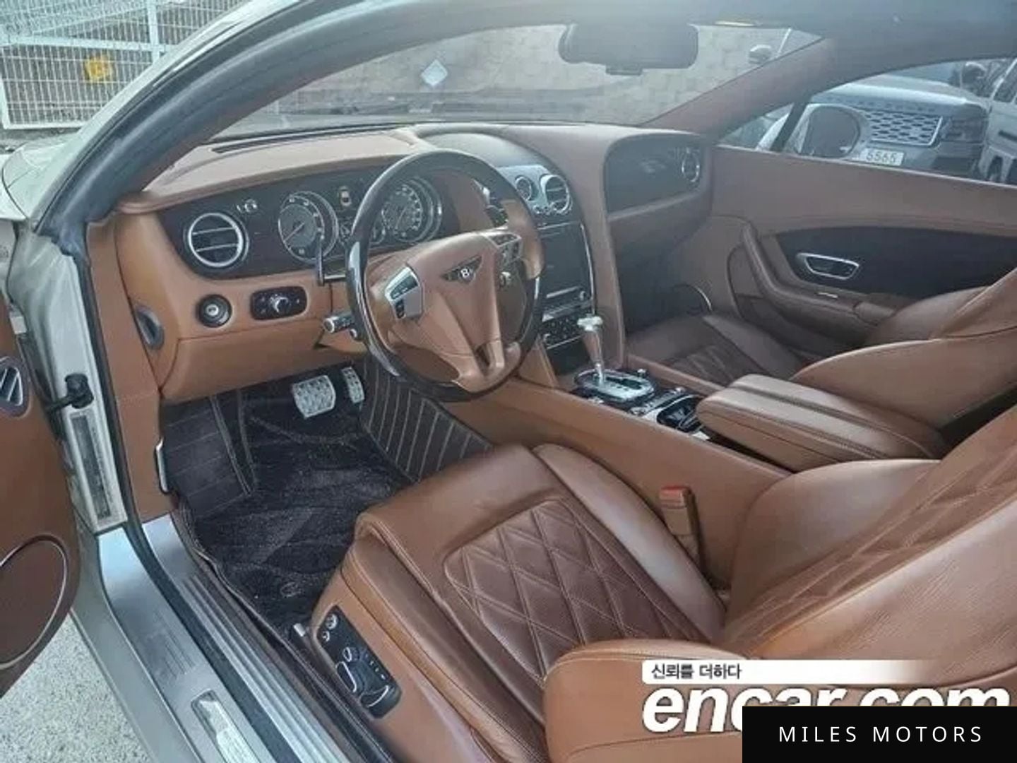 Bentley 컨티넨탈 GT 2012 — миниатюра 8