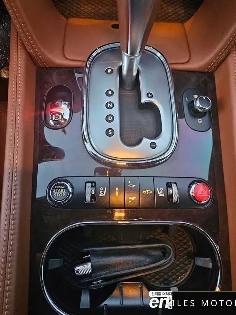 Bentley 컨티넨탈 GT 2012 — миниатюра 16