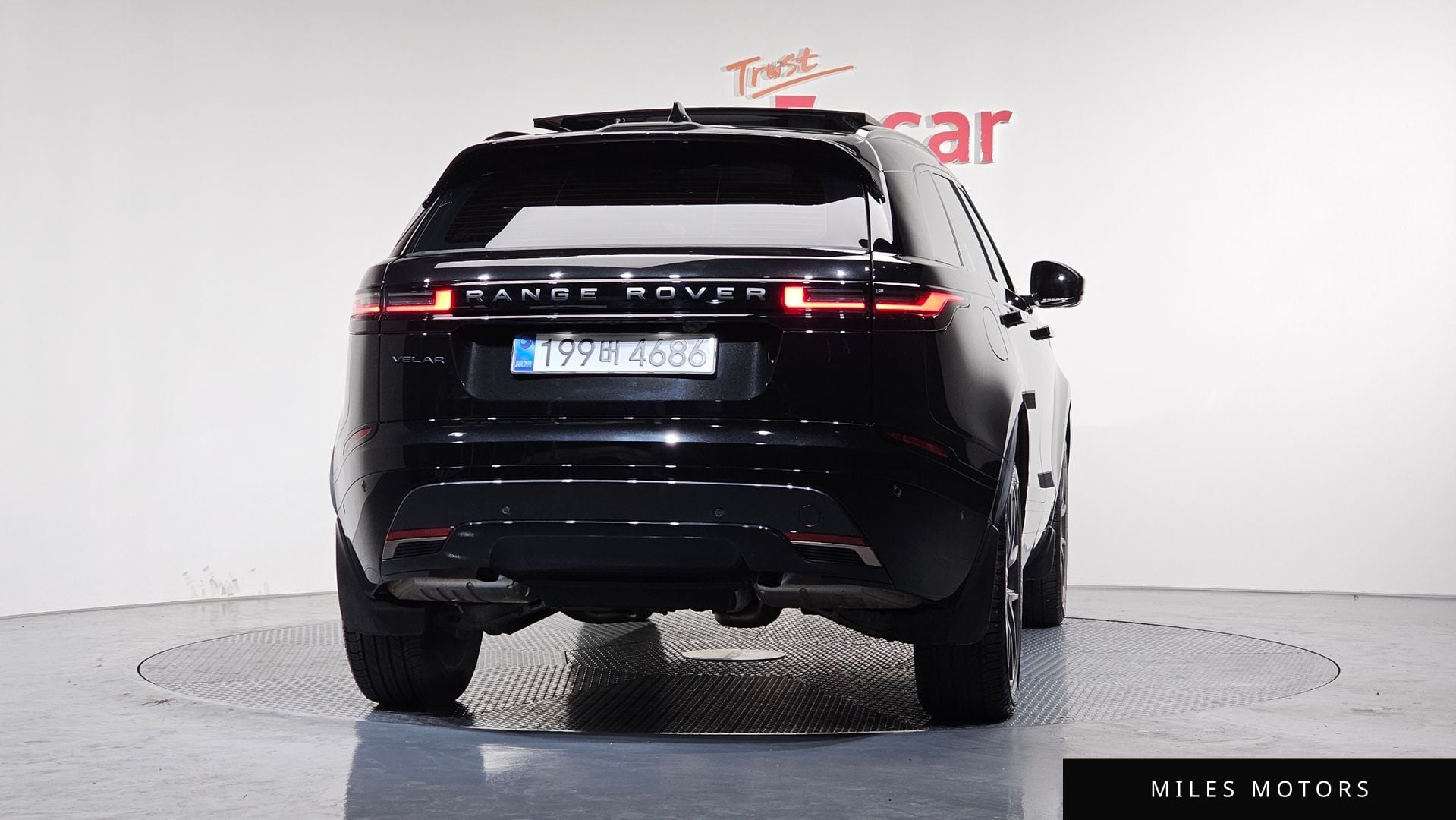 Land Rover 레인지로버 벨라 2025 — миниатюра 3