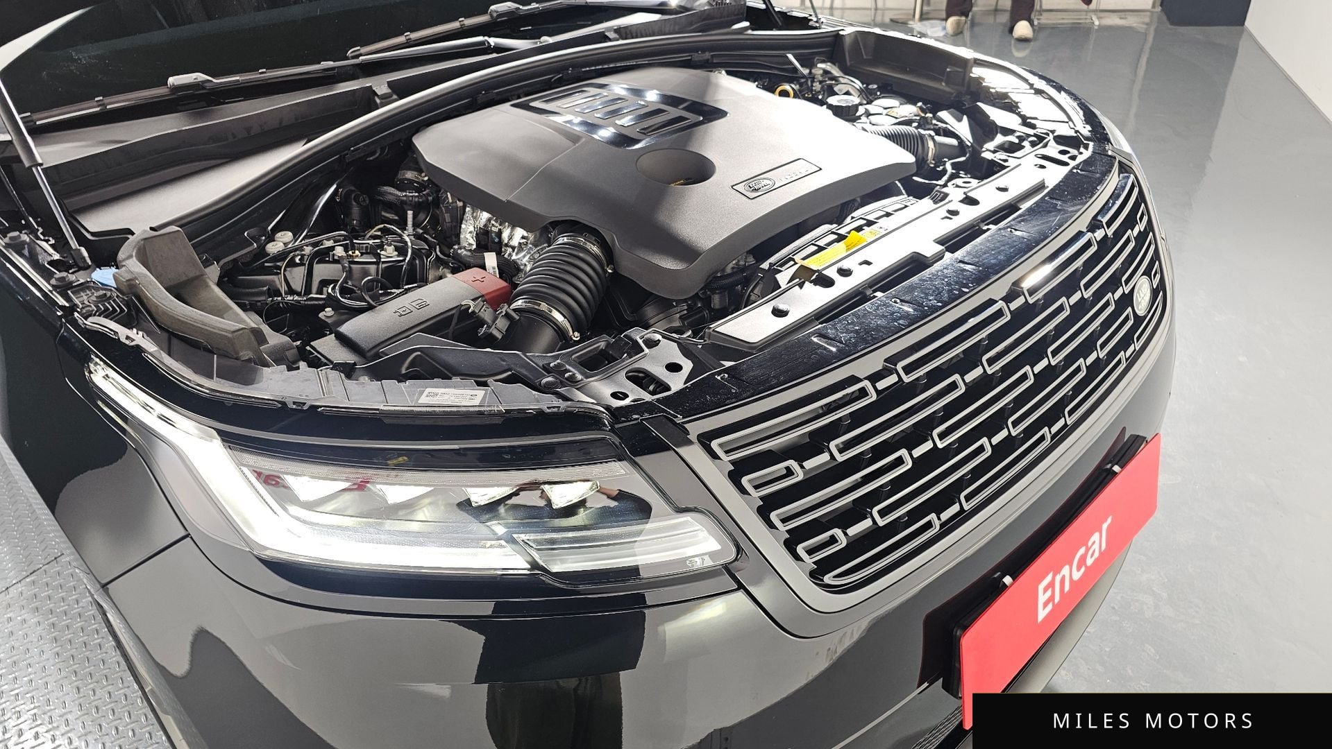 Land Rover 레인지로버 벨라 2025 — миниатюра 5
