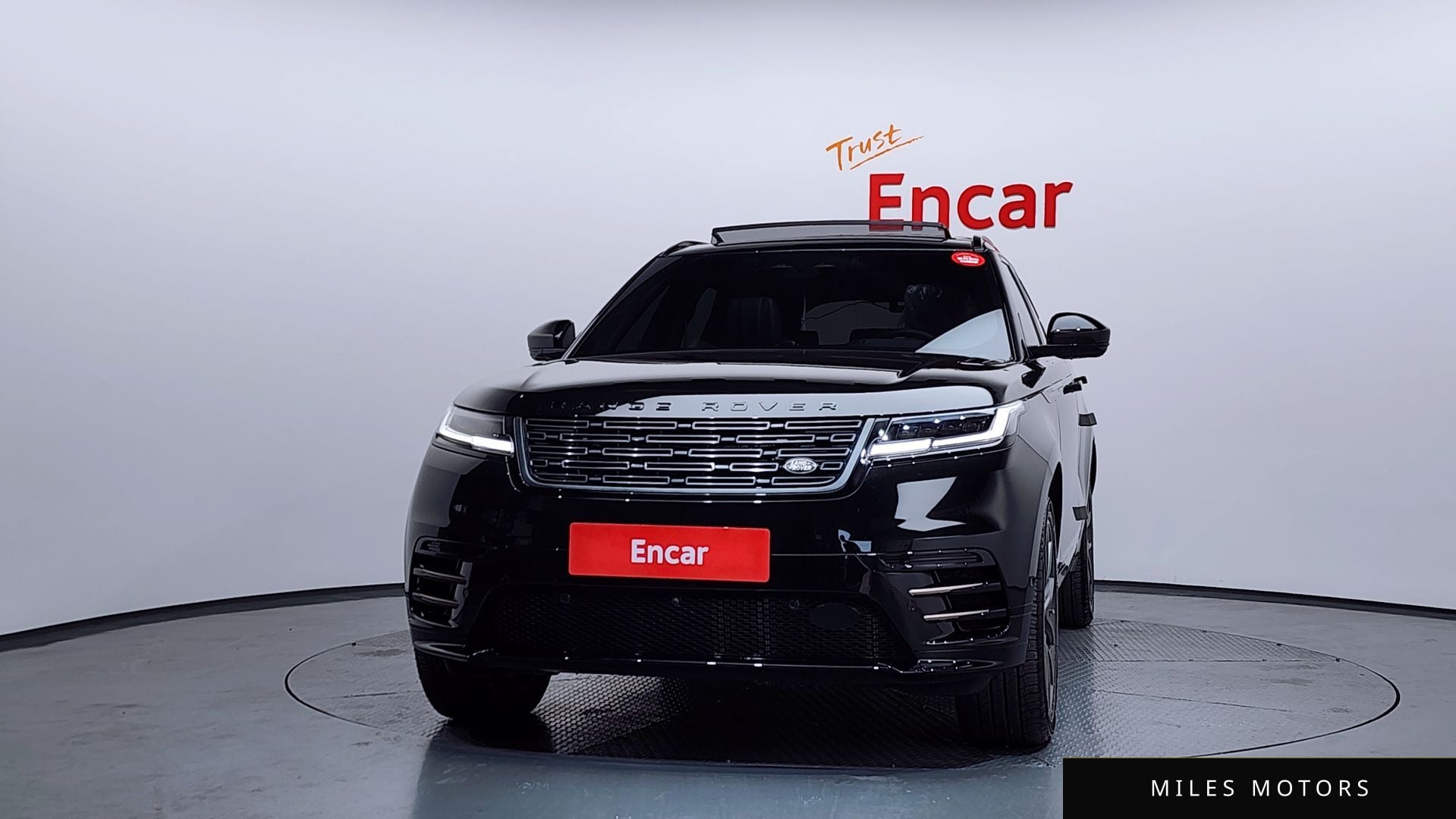Land Rover 레인지로버 벨라 2025 — миниатюра 2
