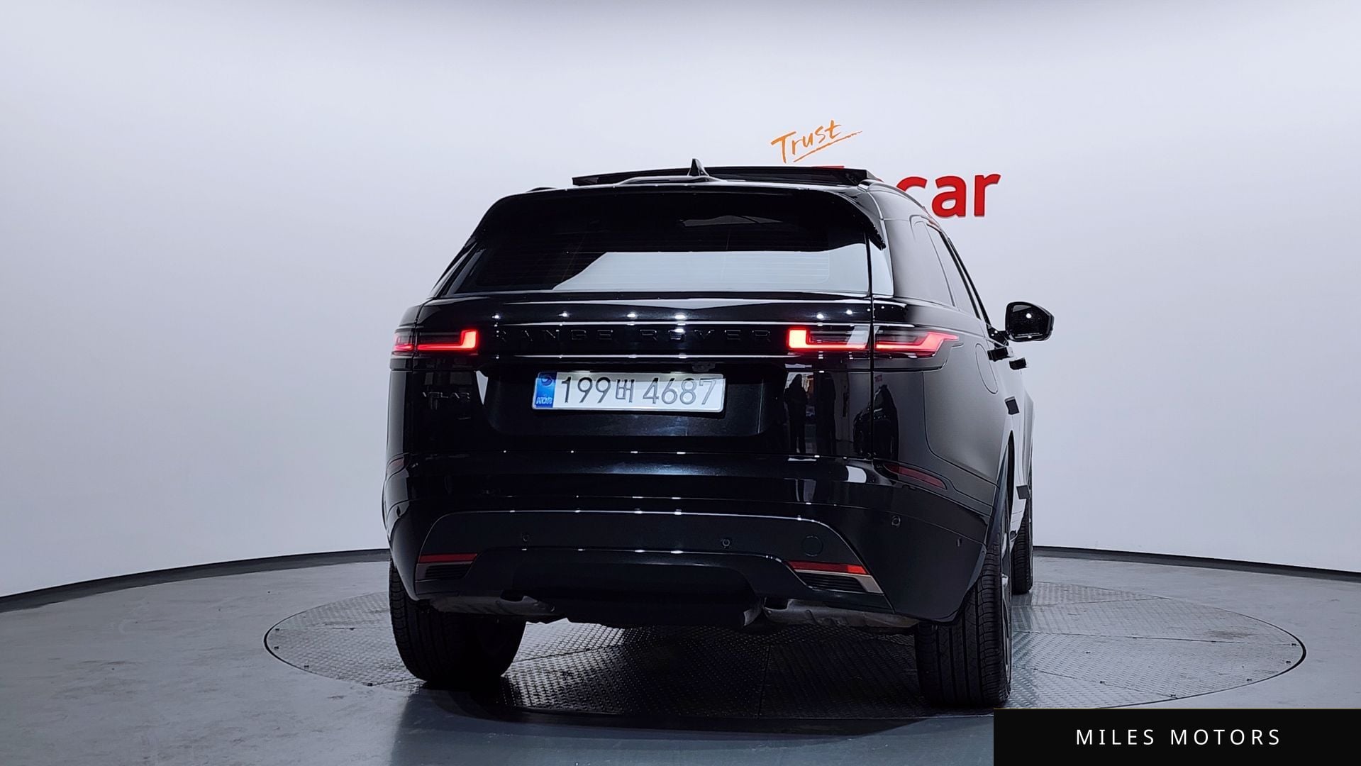 Land Rover 레인지로버 벨라 2025 — миниатюра 3