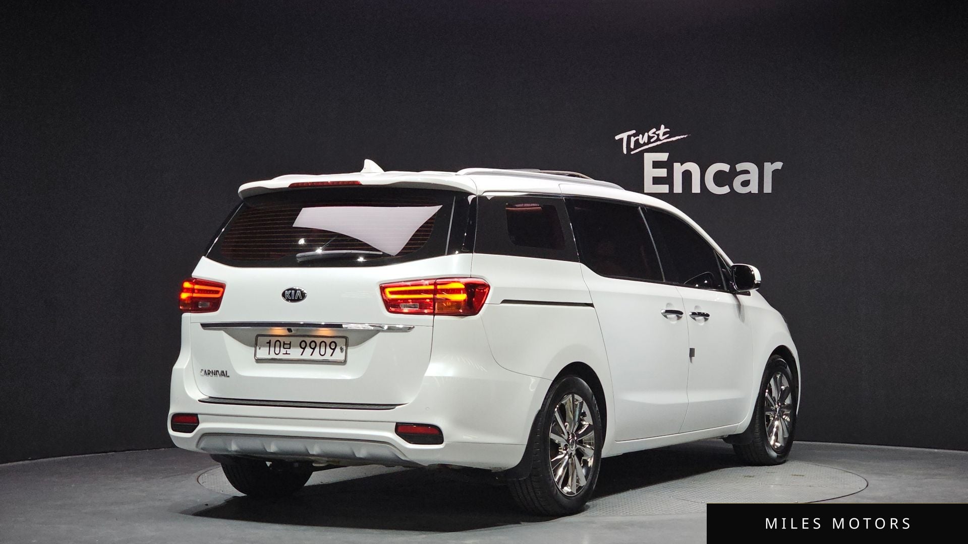 Kia Canival 2019 — миниатюра 2