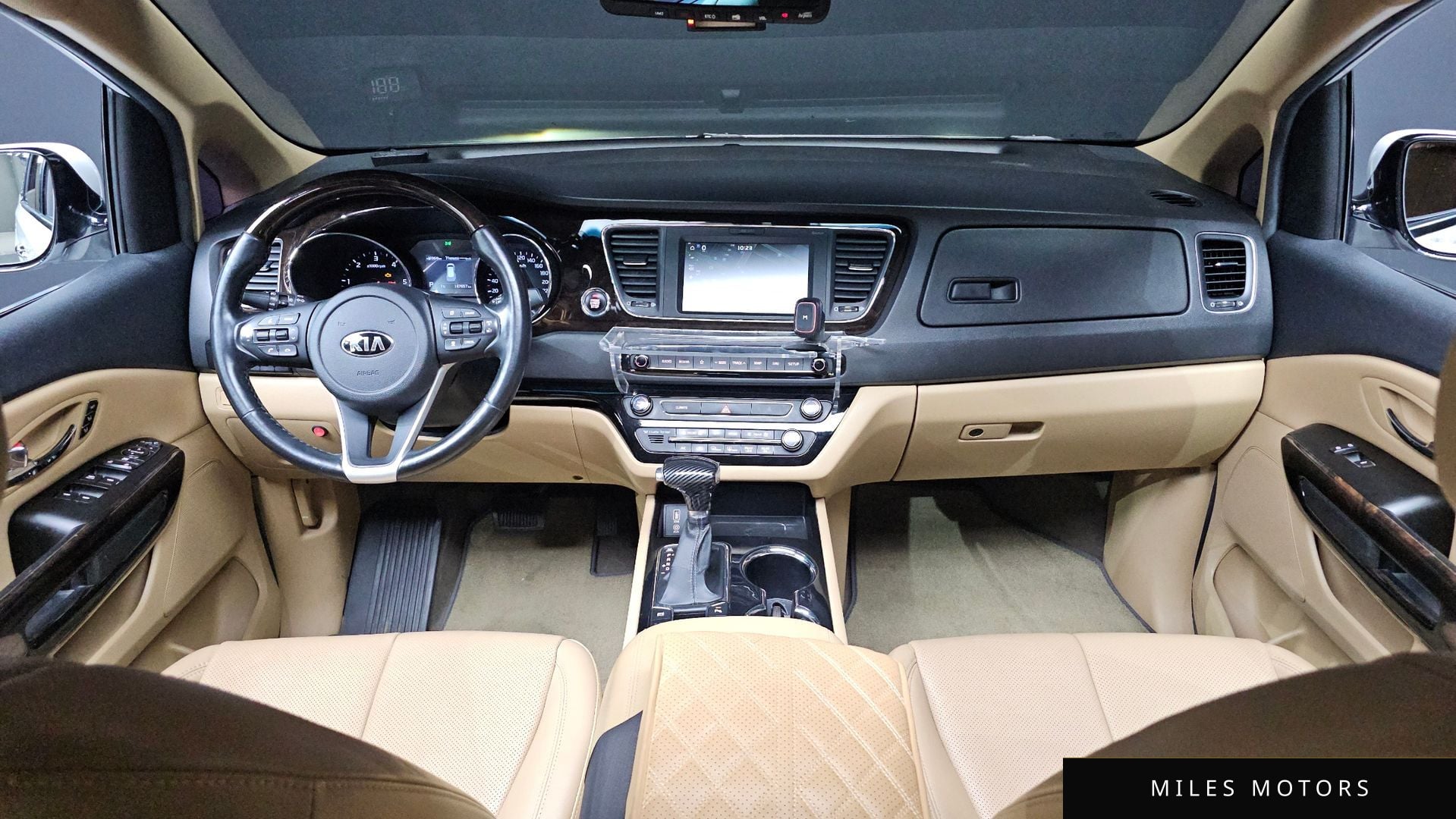 Kia Canival 2019 — миниатюра 7
