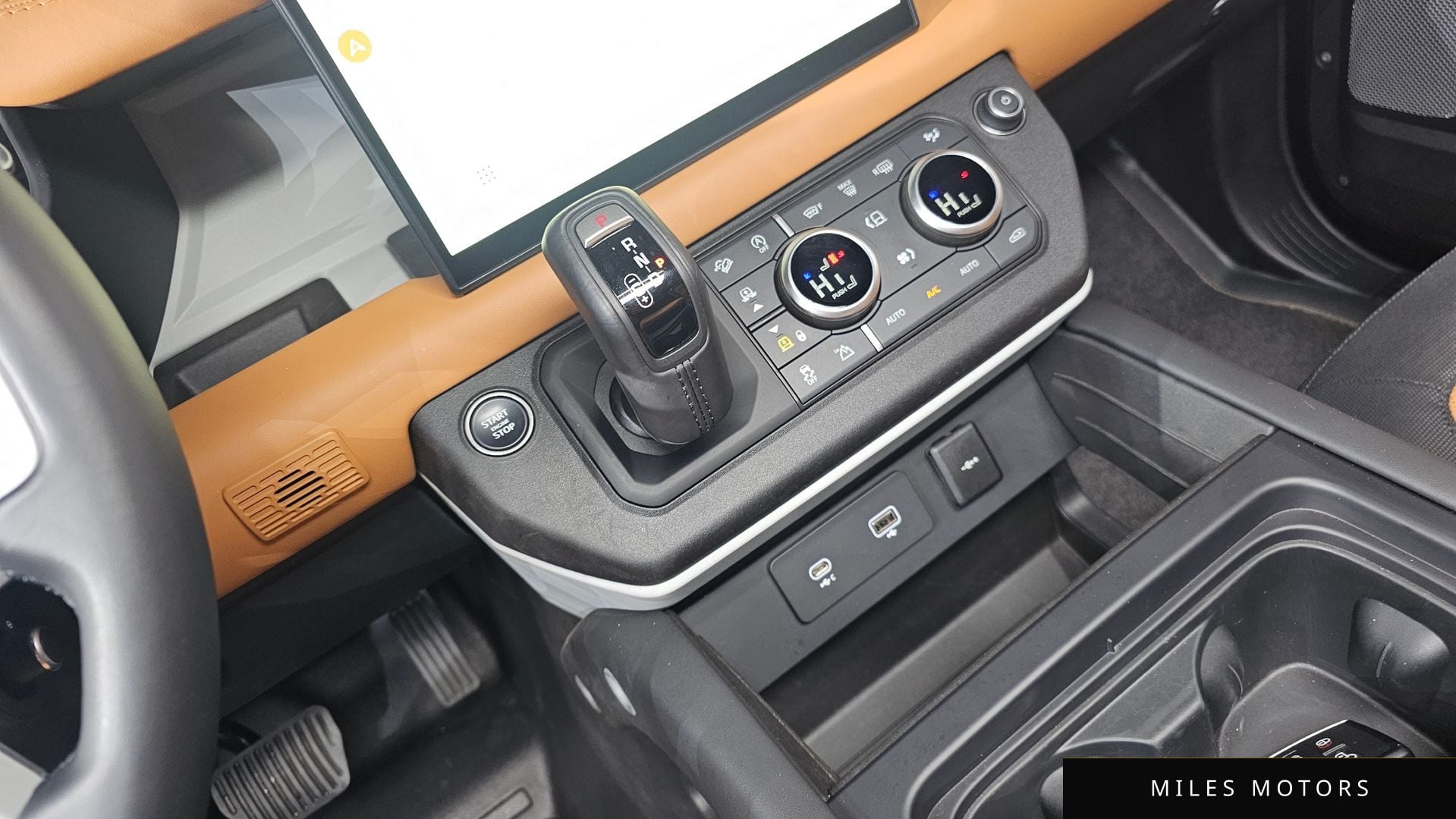 Land Rover 디펜더 (L663) 2024 — миниатюра 8