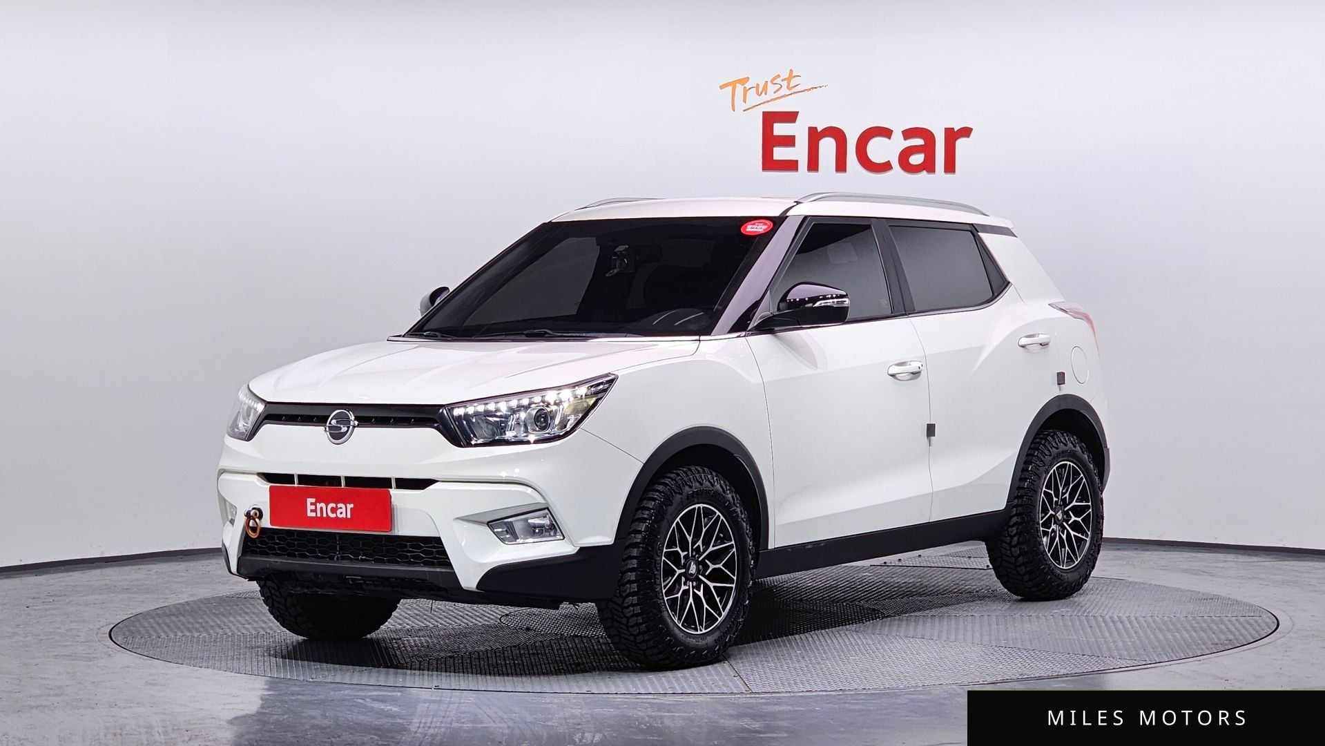 KG Mobility Tivoli 2016 — фото 1 из 12