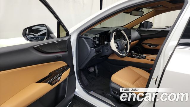 Лексус NX350h 2025 — миниатюра 10