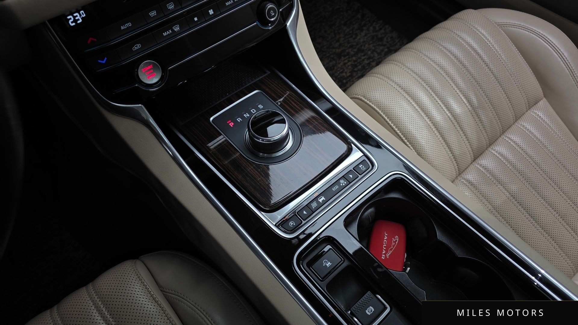 Jaguar XF (X260) 2017 — миниатюра 9