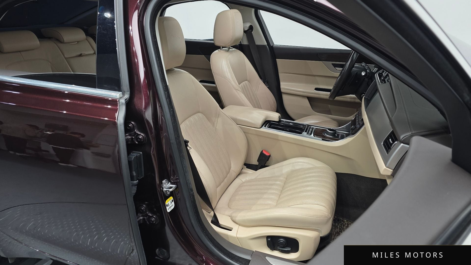 Jaguar XF (X260) 2017 — миниатюра 10