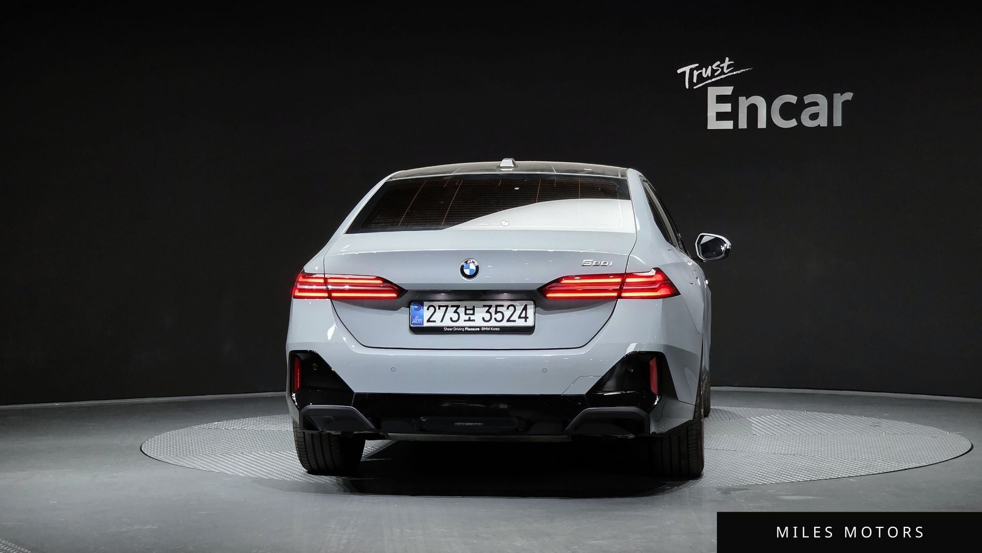 BMW 5 Series (G60) 2025 — миниатюра 4
