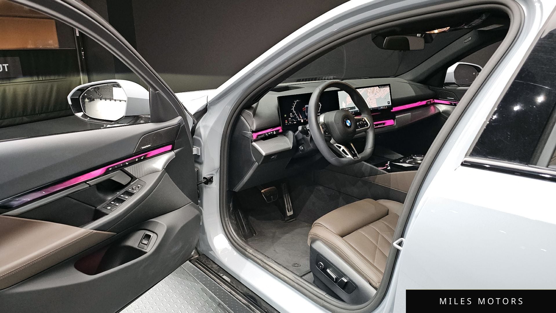 BMW 5 Series (G60) 2025 — миниатюра 11