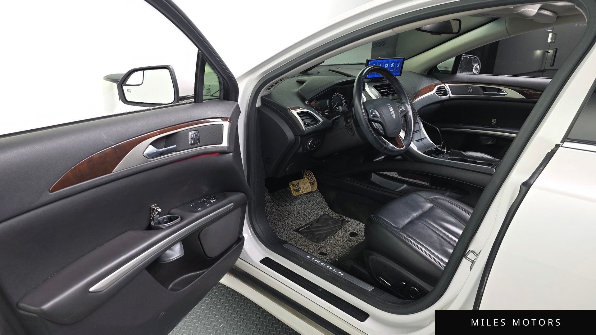 Lincoln MKZ 2015 — миниатюра 10