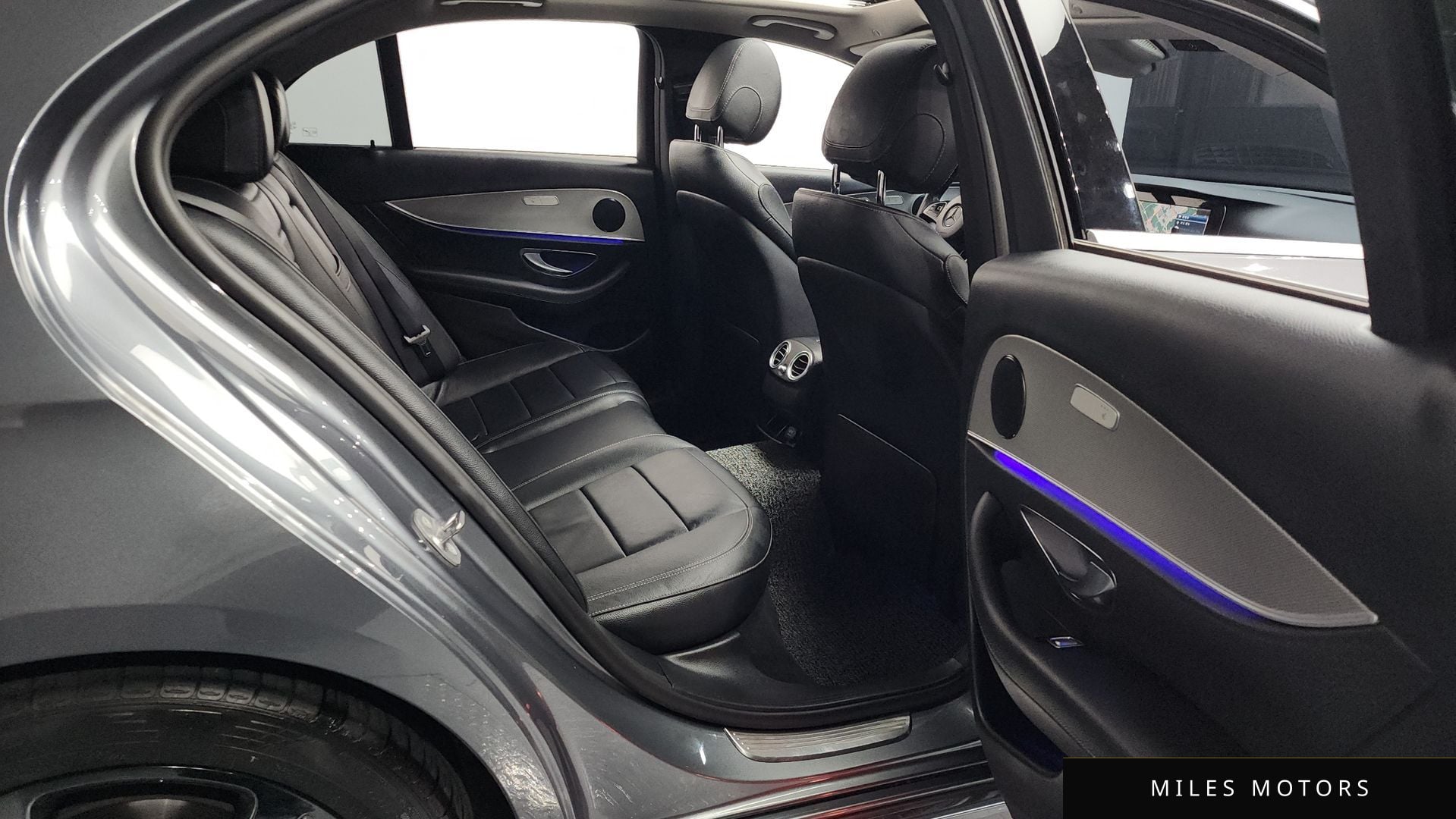 Mercedes-Benz E-클래스 W213 2017 — миниатюра 12