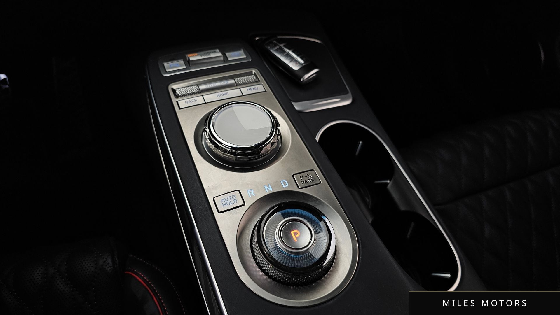 Genesis GV70 2024 — миниатюра 9