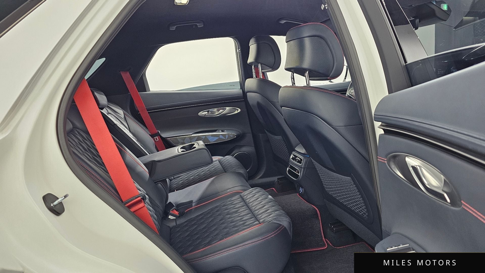Genesis GV70 2024 — миниатюра 12