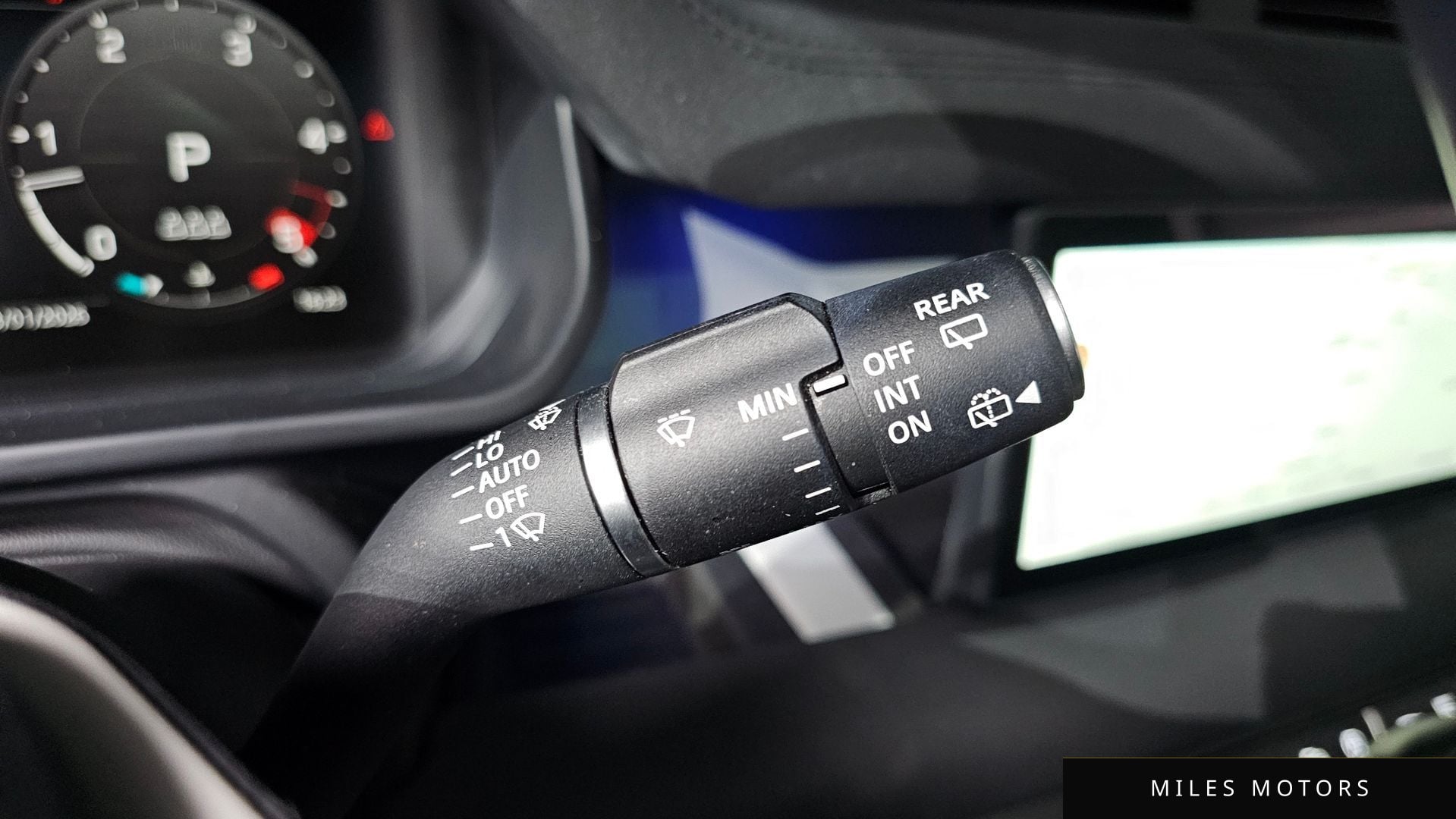 Land Rover 디펜더 (L663) 2023 — миниатюра 17