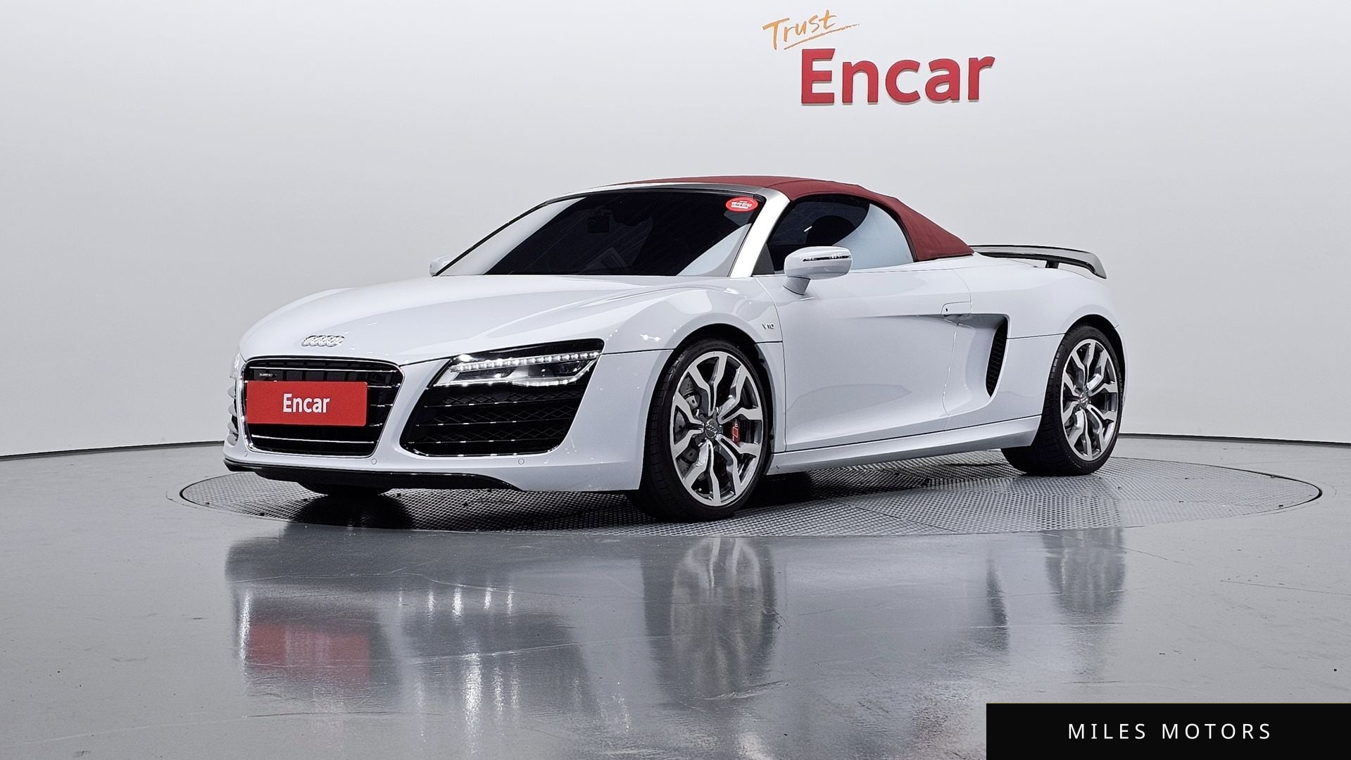 Audi R8 2015 — фото 1 из 12