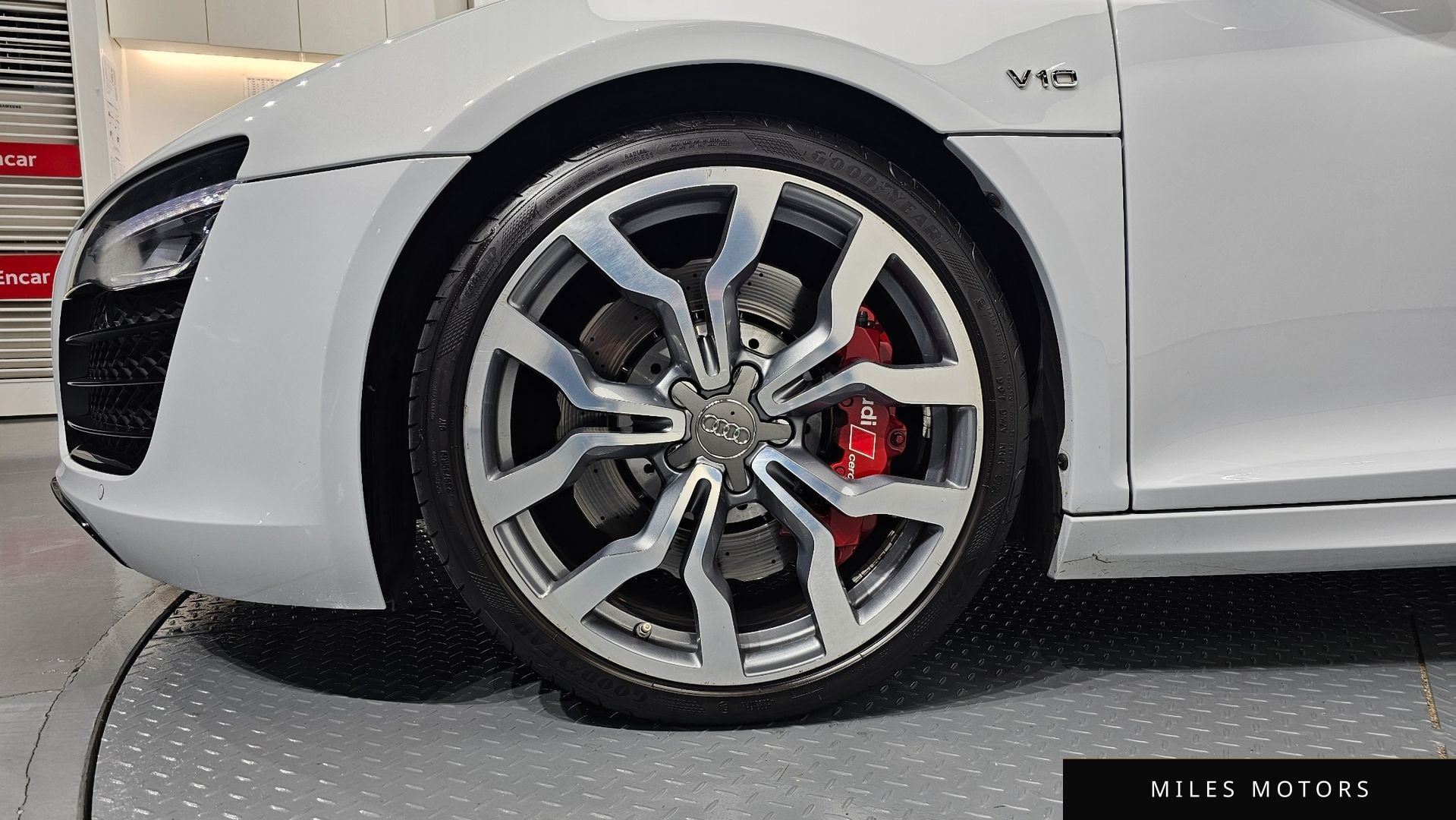 Audi R8 2015 — миниатюра 5
