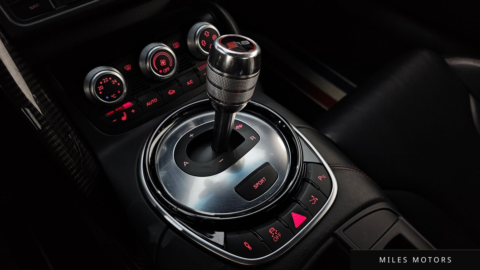 Audi R8 2015 — миниатюра 9