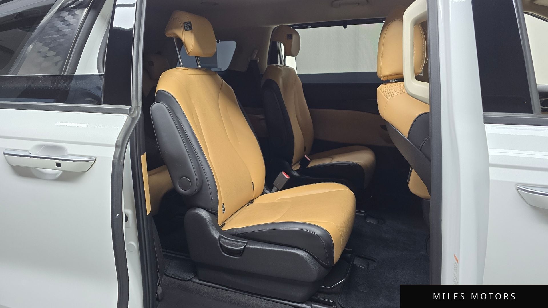Kia Carnival 2023 — миниатюра 12
