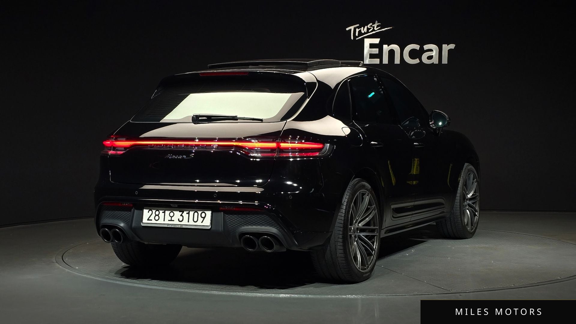 Porsche 마칸 2023 — миниатюра 2